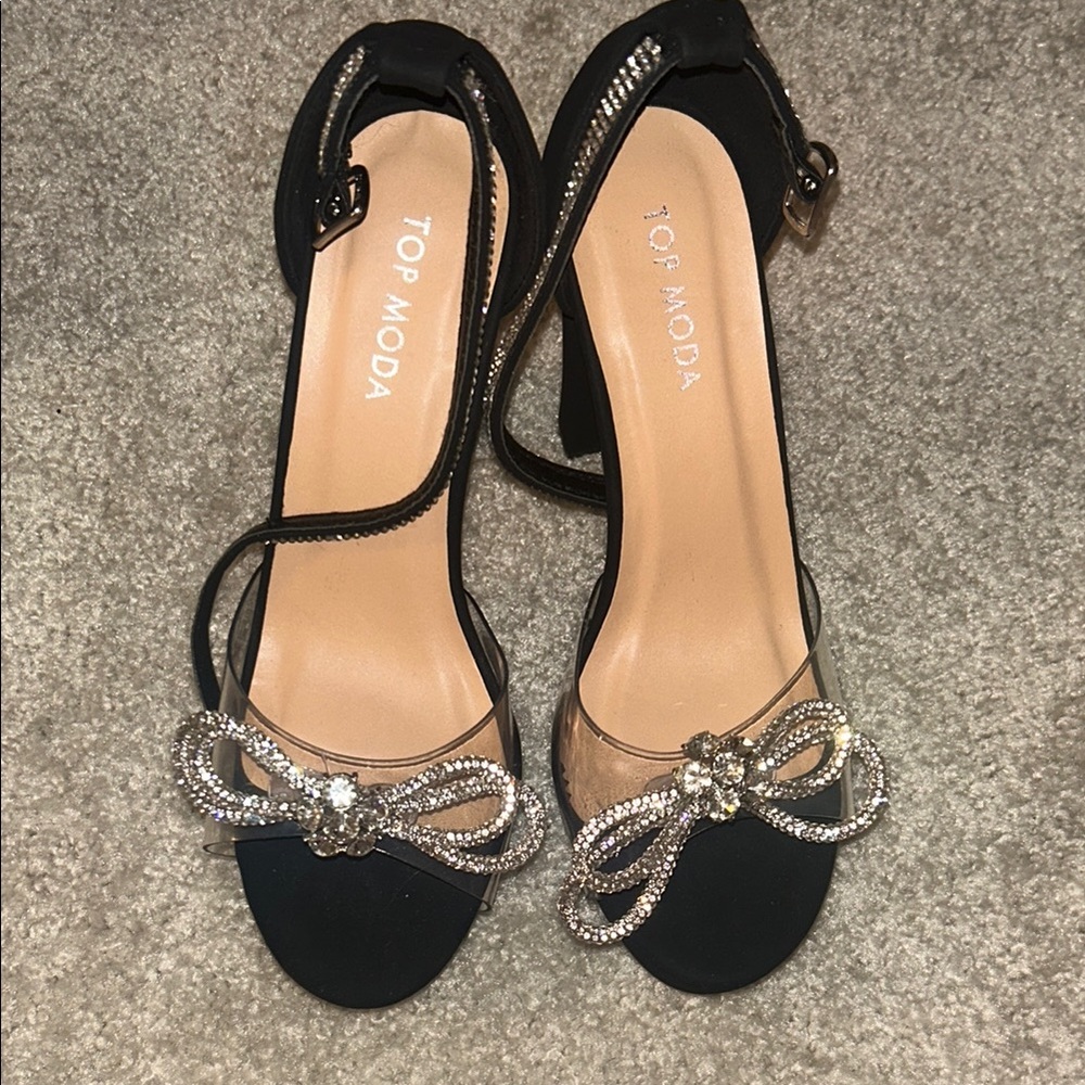 TOP Moda Black and Silver Bow Heels